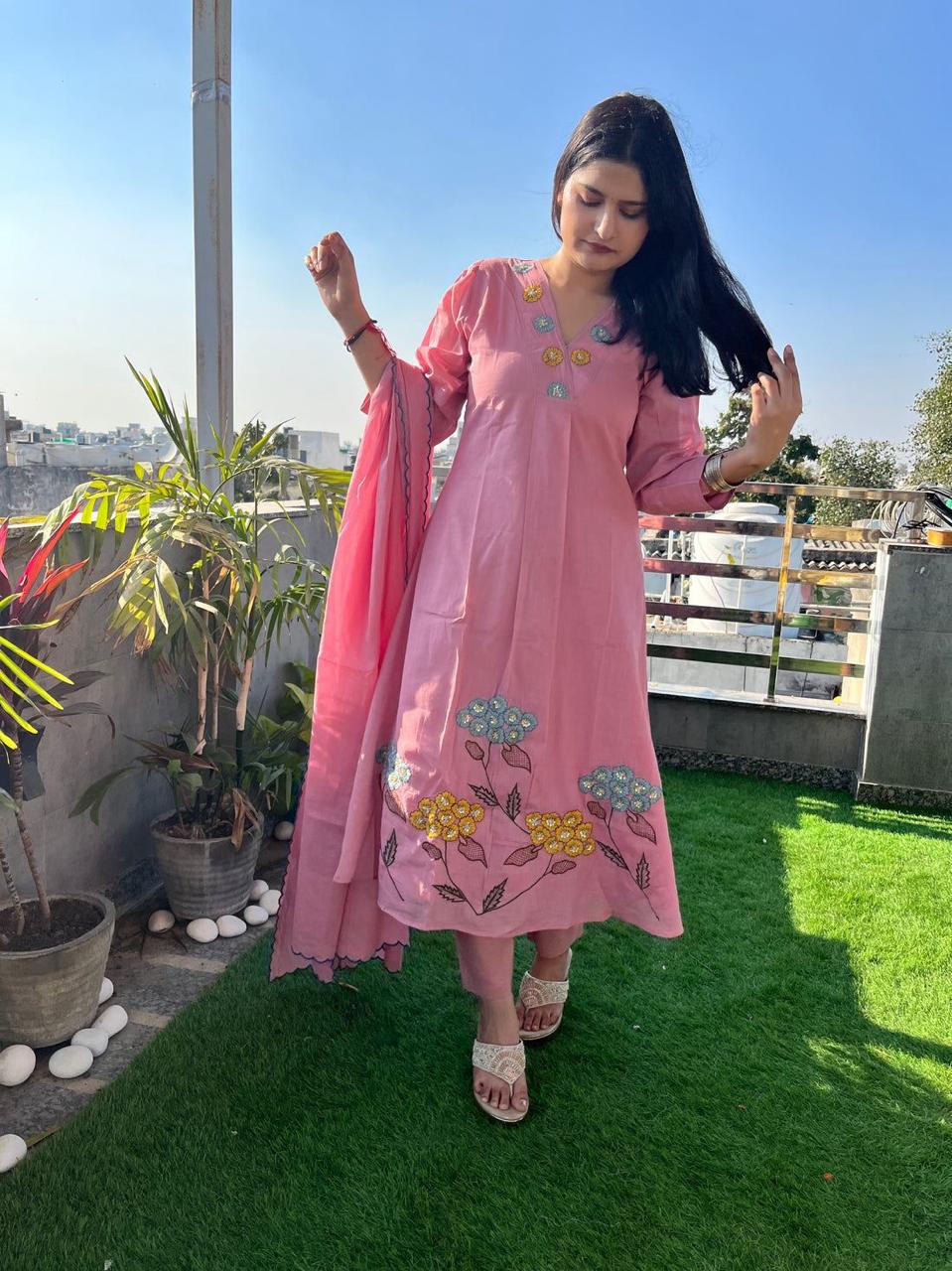 Blush Pink Floral Embroidered Kurta Set with Dupatta