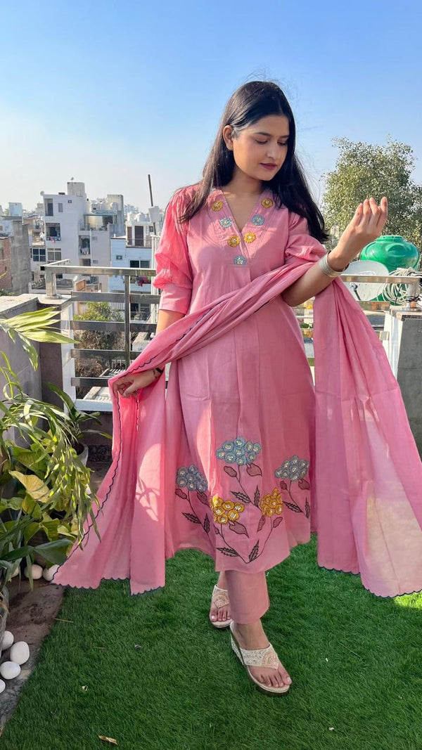Blush Pink Floral Embroidered Kurta Set with Dupatta