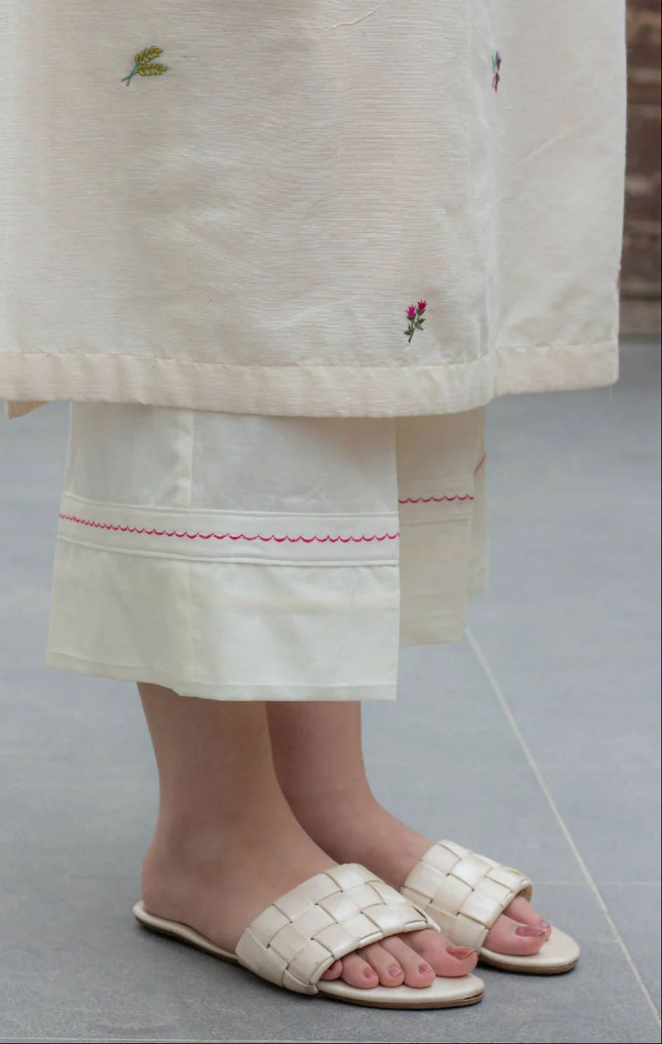 Off-White Embroidered Kurta with Straight Pants