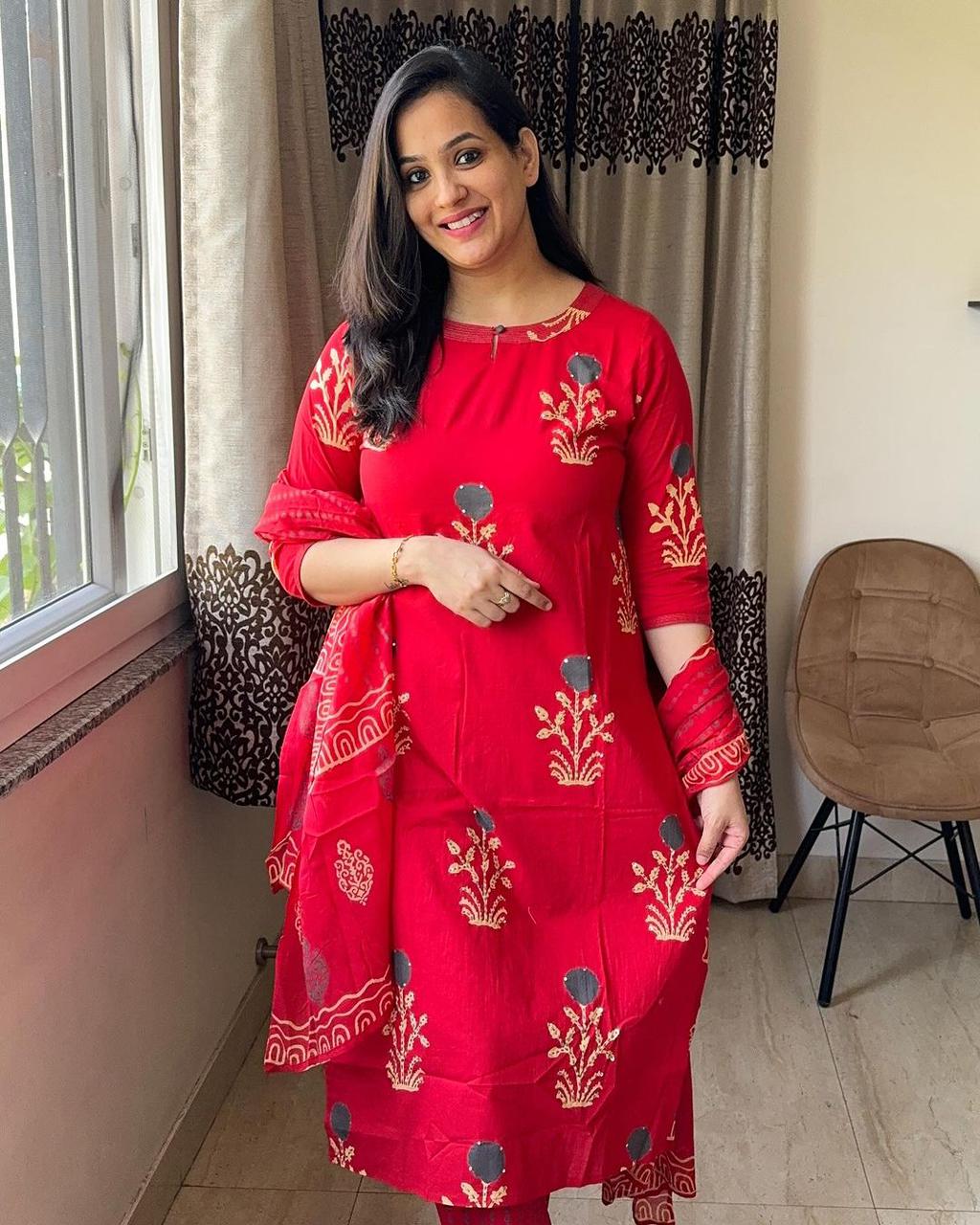 Red Printed Cotton Kurti With Pant & Dupatta Set | For Women