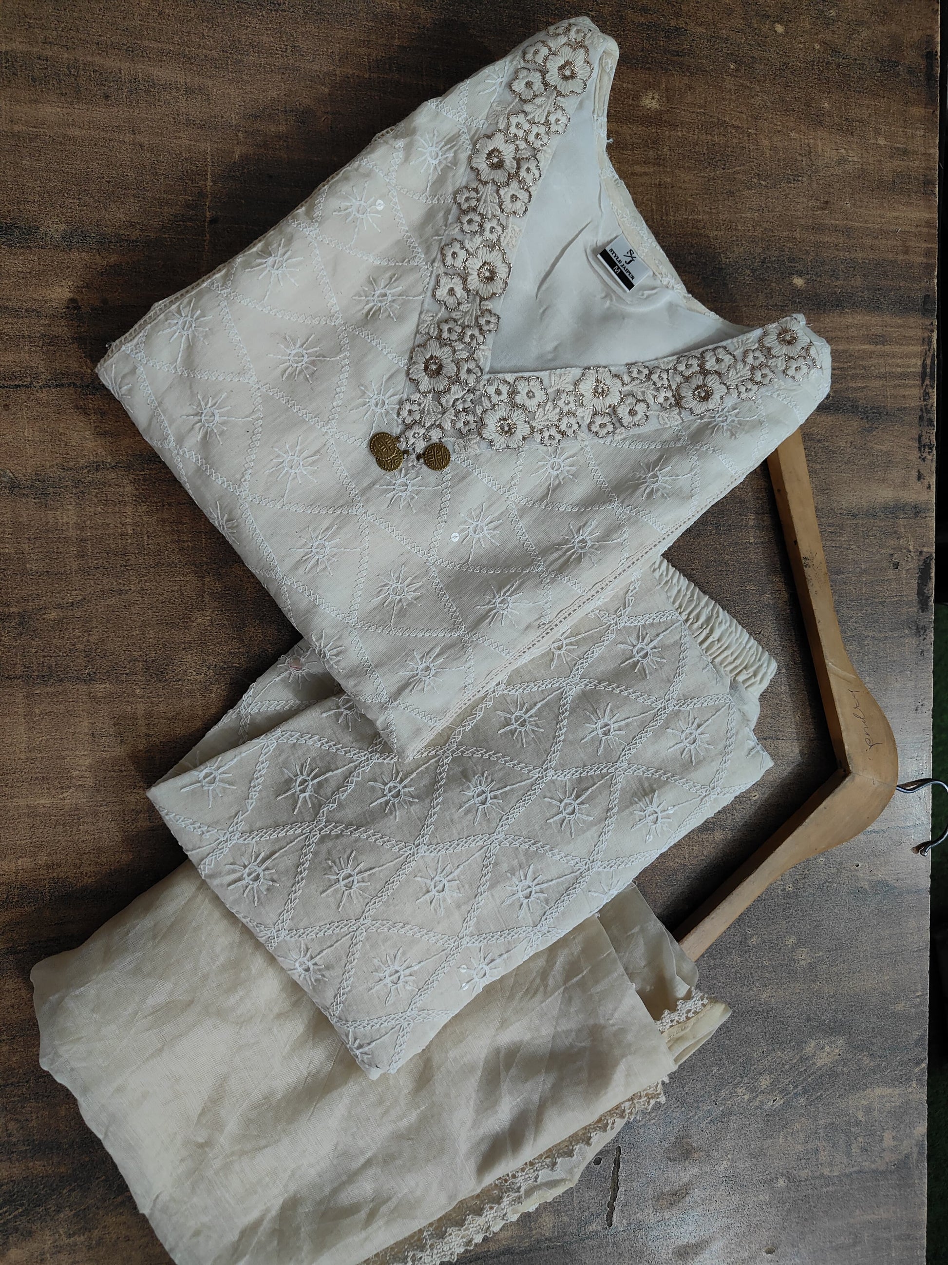 White Cotton Chikankari Kurti With Pant & Dupatta Set | For Women